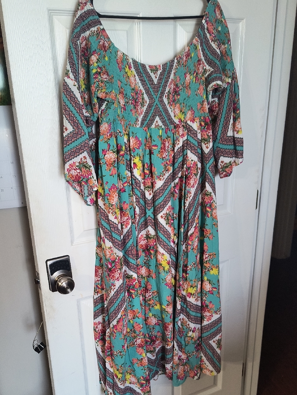 torrid Teal And White Floral Off-Shoulder Maxi Dress, Torrid Size 3 - Picture 4 of 7